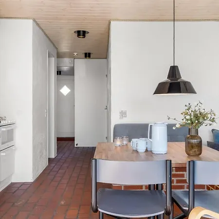 Edisa - 50m From The Sea By Interhome *