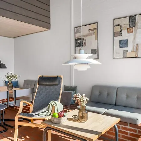 Edisa - 50m From The Sea By Interhome